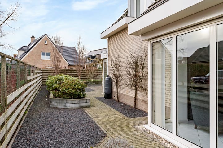 Foto 36 van Truus Oversteegenstraat 41