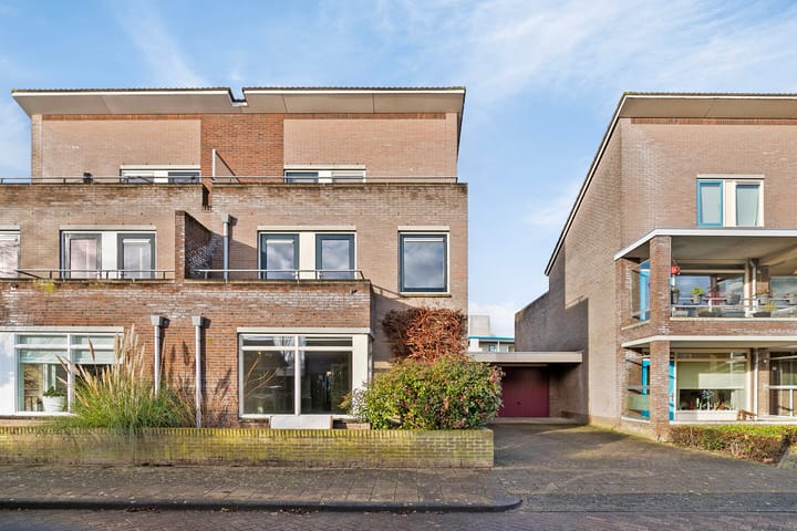 Photo 1 of Middelveld 18