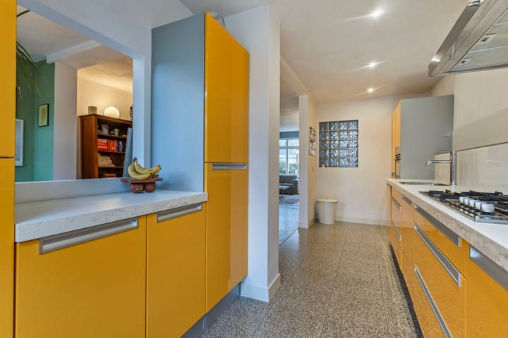 Foto 26 van Jan van Heelustraat 16