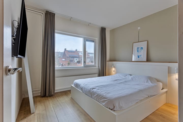 Foto 30 van Jan van Heelustraat 16