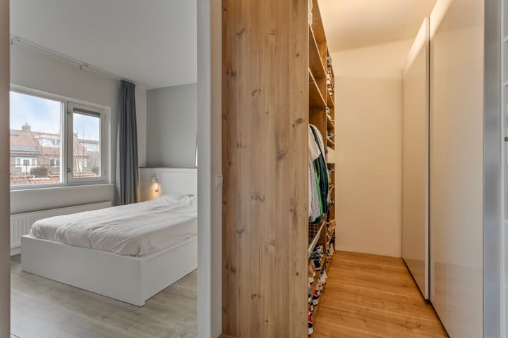 Foto 34 van Jan van Heelustraat 16