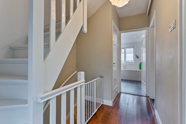 Foto 38 van Jan van Heelustraat 16