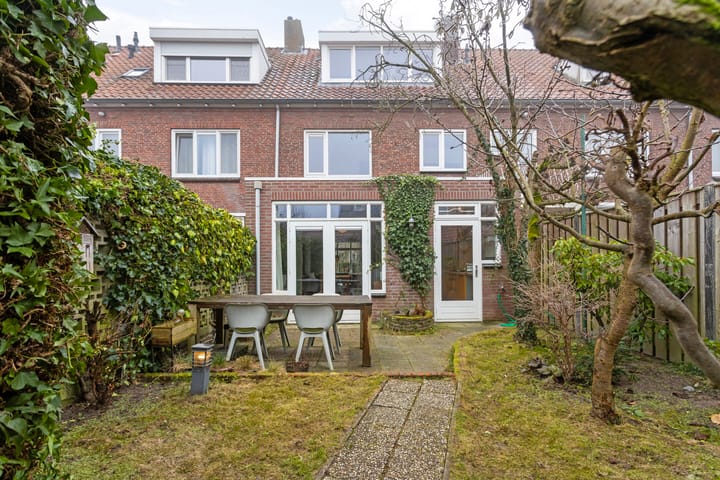 Foto 54 van Jan van Heelustraat 16