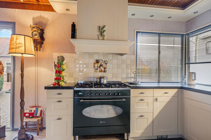 Foto 13 van Burgemeester Overdorpstraat 45