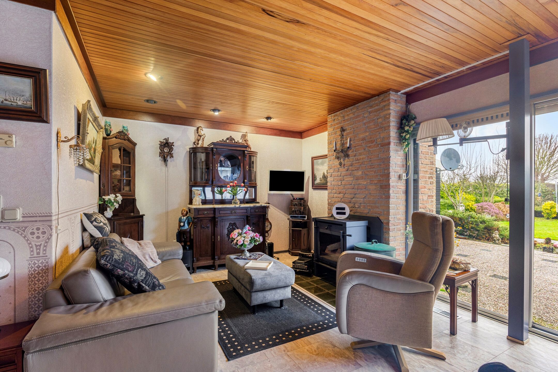 Foto 15 van Burgemeester Overdorpstraat 45