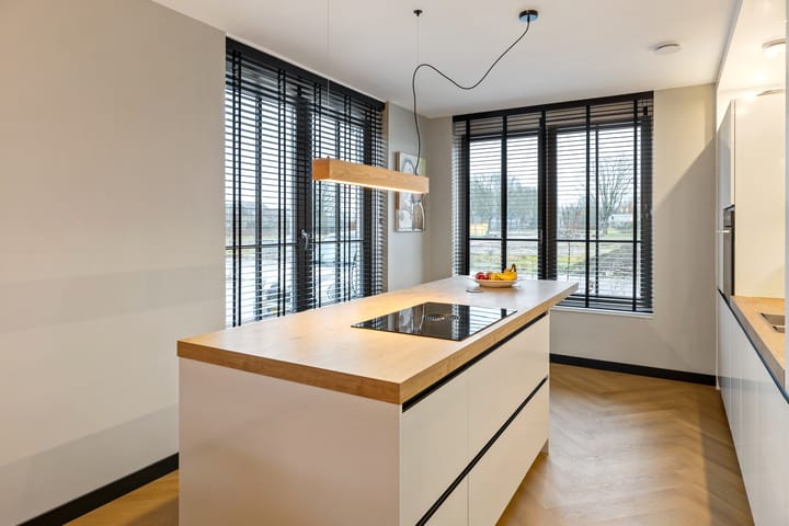 Foto 10 van Abersonstraat 19