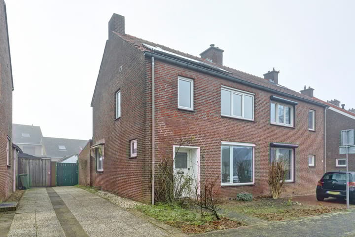 Foto 41 van Molenveldstraat 5