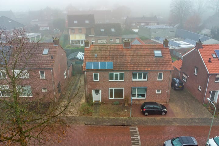 Foto 44 van Molenveldstraat 5