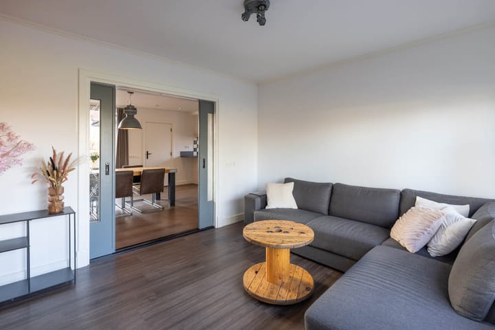 Photo 5 of Schoolveldstraat 3