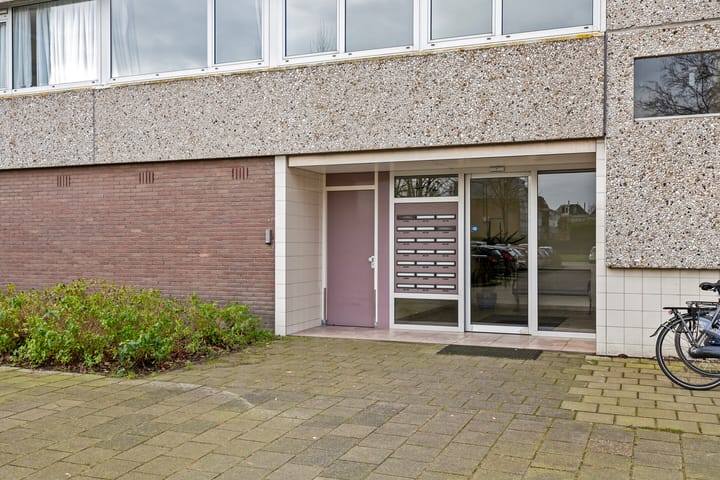 Foto 30 van Veenbesstraat 42