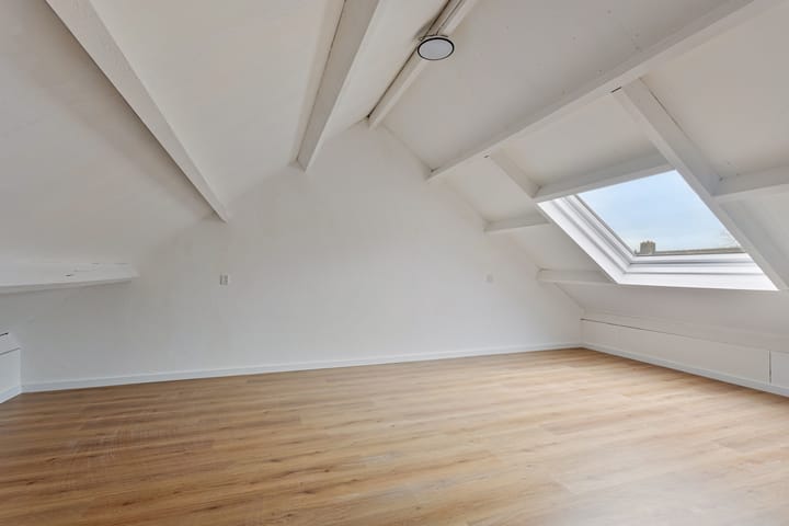 Photo 21 of Bourgondiëweg 49