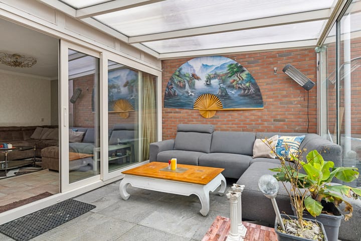 Foto 9 van Sint Petersburglaan 11