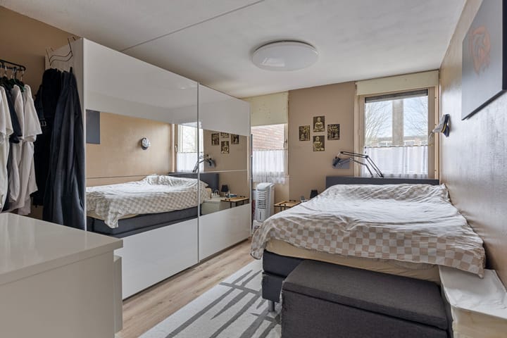 Foto 16 van Sint Petersburglaan 11