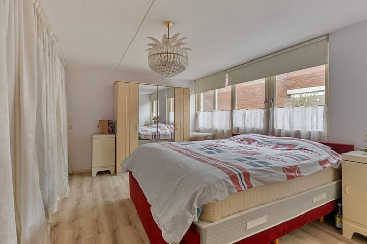 Foto 18 van Sint Petersburglaan 11