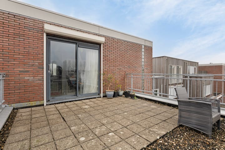 Foto 25 van Sint Petersburglaan 11