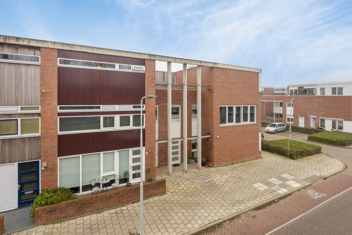 Foto 32 van Sint Petersburglaan 11