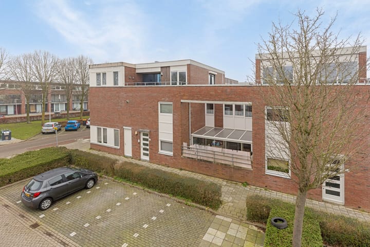 Foto 33 van Sint Petersburglaan 11