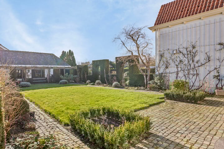 Foto 38 van Weststraat 1