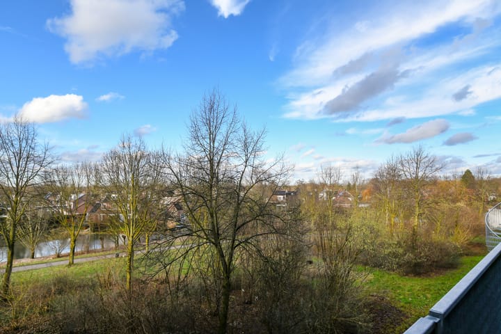 Foto 4 van Molenakkerplein 47