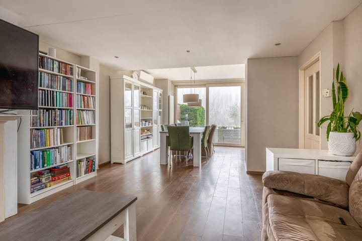 Foto 11 van Flierstraat 63