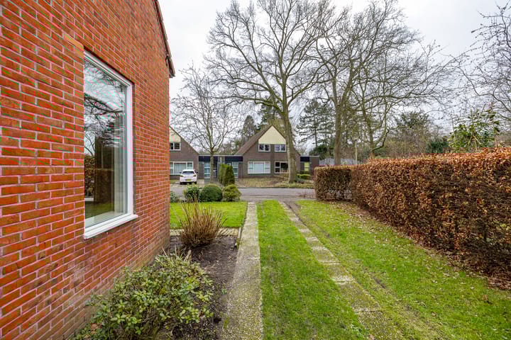 Foto 19 van P. Wierengaweg 6