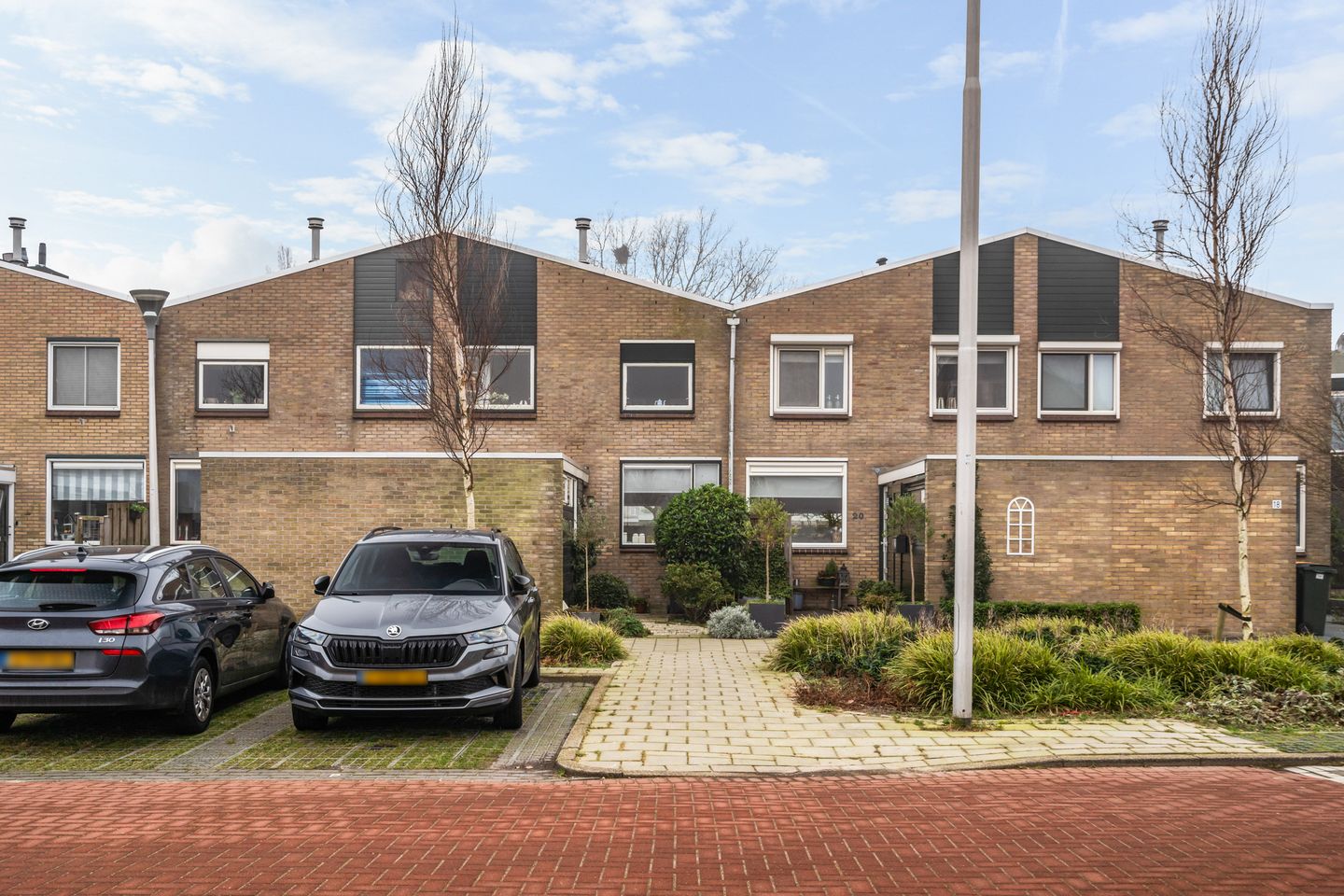 Photo 40 of Fresia 22