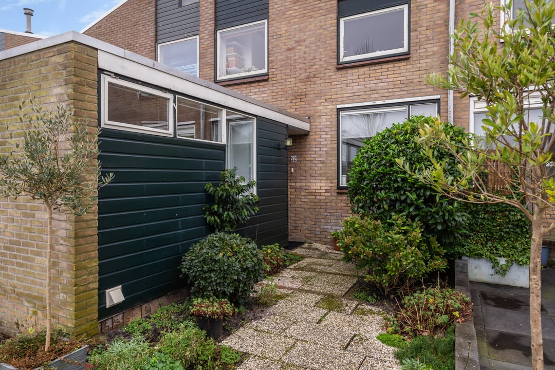 Photo 43 of Fresia 22