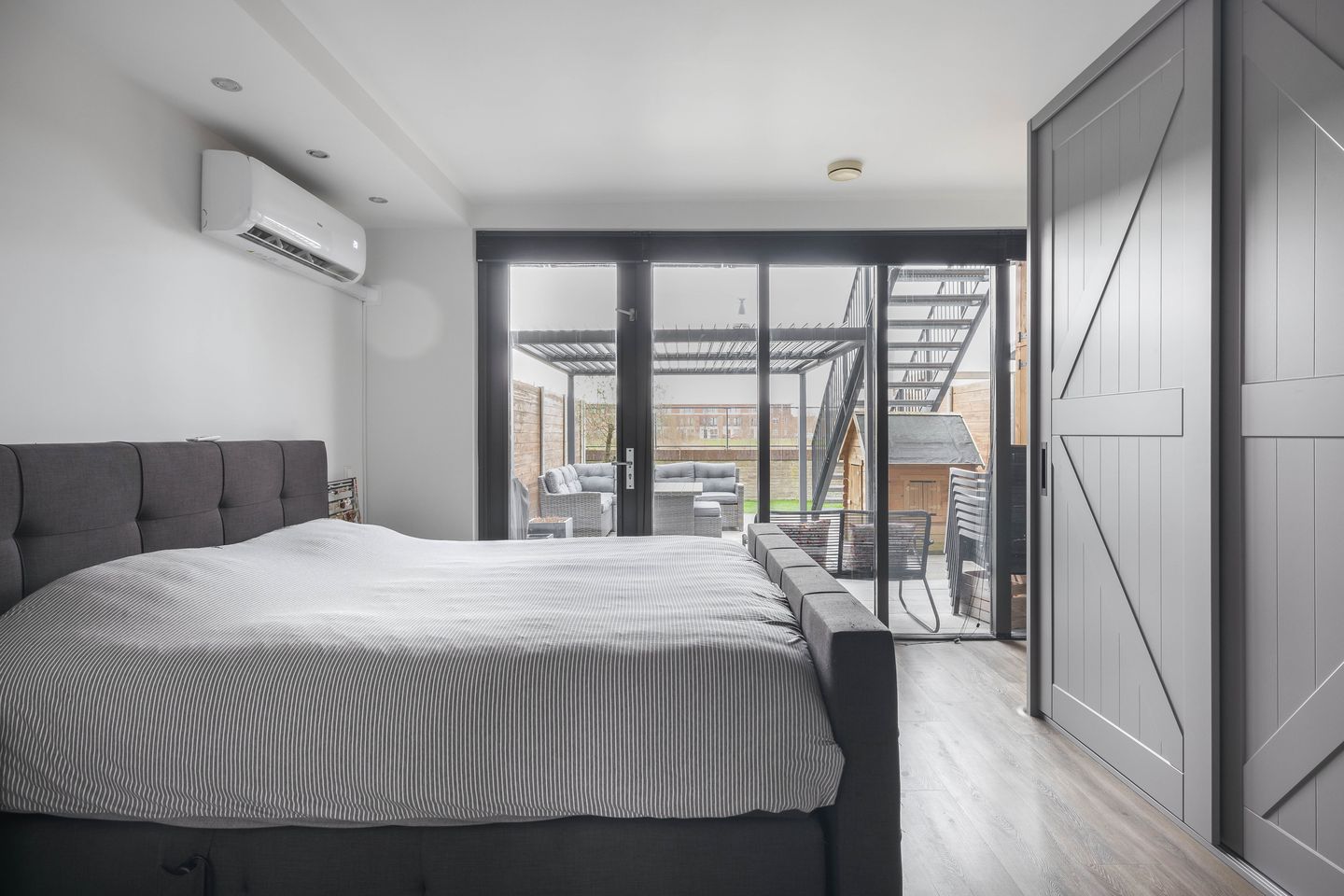 Foto 10 van Schuddebeursstraat 196