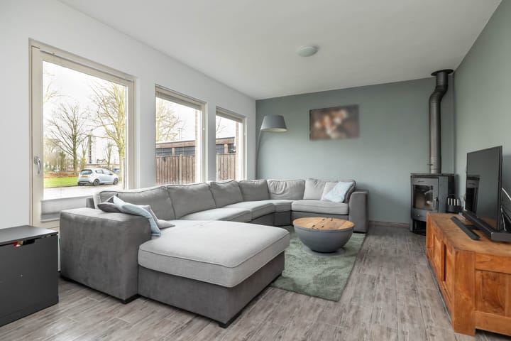 Foto 10 van Veenluydenstraat 46