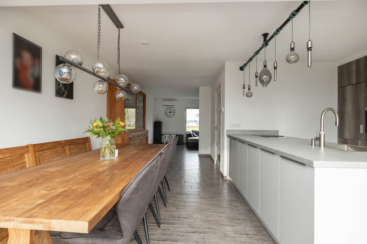 Foto 17 van Veenluydenstraat 46