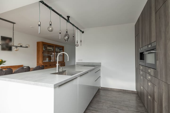 Foto 22 van Veenluydenstraat 46