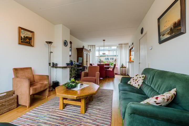 Foto 8 van Dronenplein 6