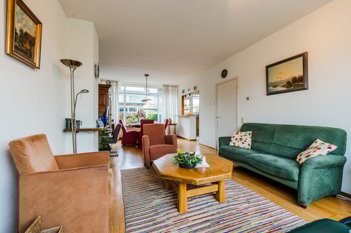 Foto 10 van Dronenplein 6