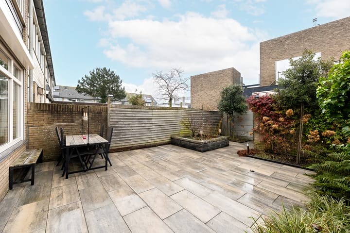 Photo 24 of Goeman Borgesiusstraat 30