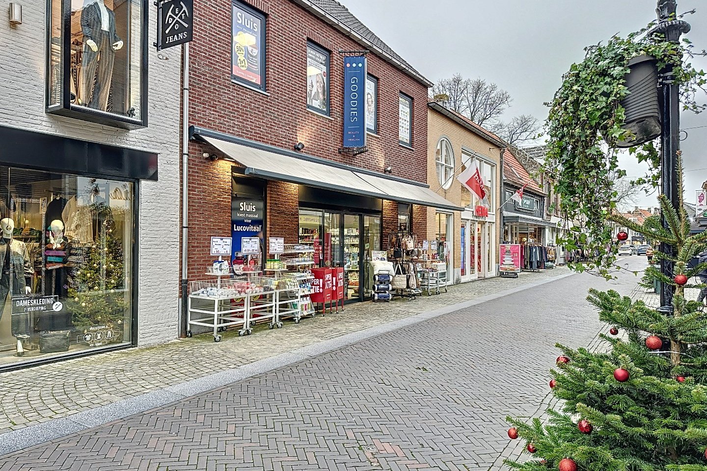 Bekijk foto 1 van Nieuwstraat 12