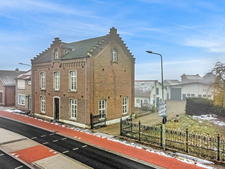 Photo 2 of Stationstraat 132