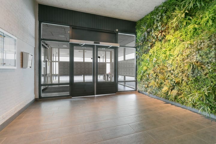 Foto 8 van Nederlandplein 12