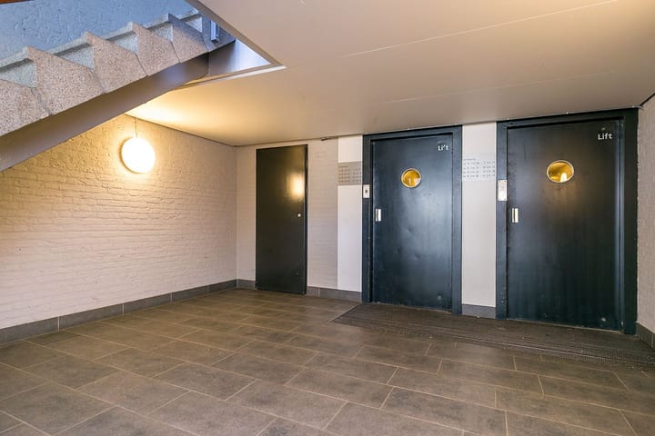 Foto 10 van Nederlandplein 12