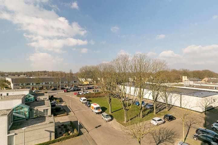 Foto 24 van Nederlandplein 12