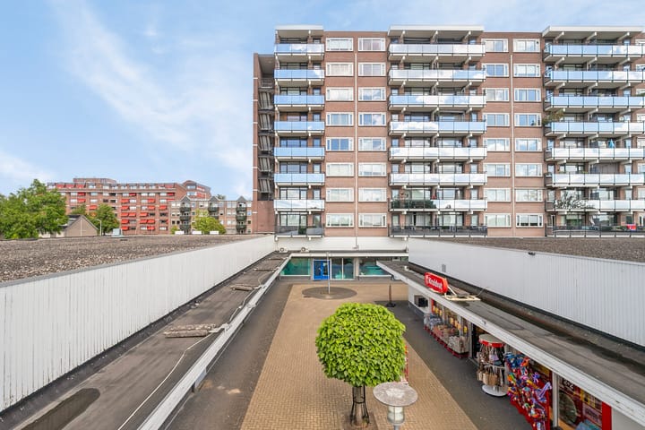 Foto 27 van Nederlandplein 12