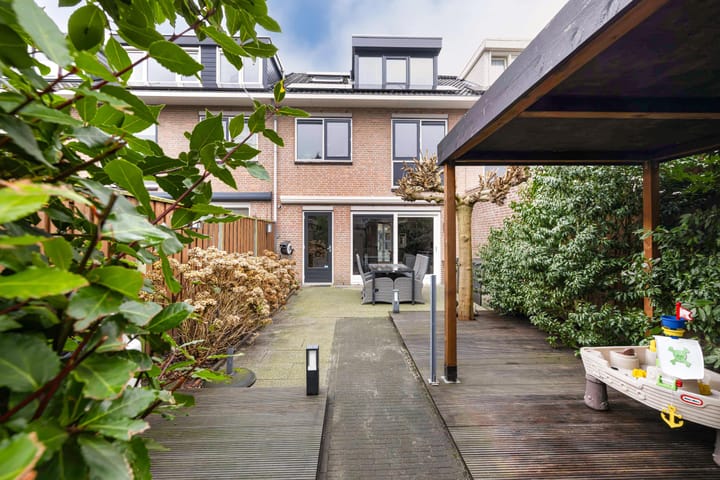 Foto 26 van Tuinfluiter 24