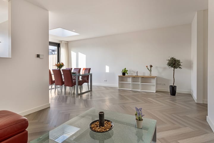 Foto 10 van Hoefsmid 5