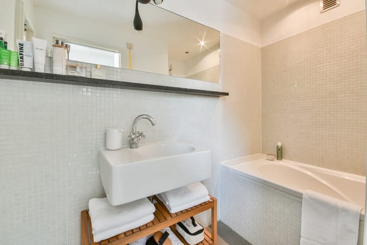 Foto 15 van Jodenbreestraat 110