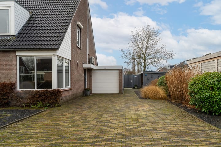 Foto 3 van Alb.Schweitzerlaan 2-A