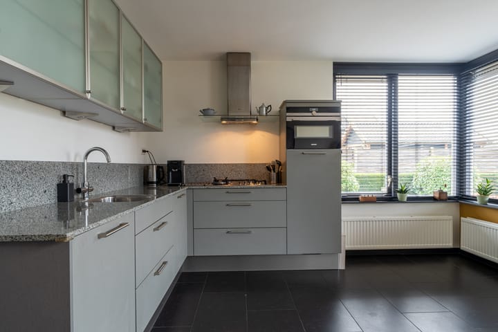 Foto 11 van Alb.Schweitzerlaan 2-A