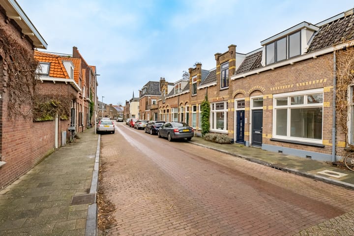 Foto 4 van Van der Helststraat 10