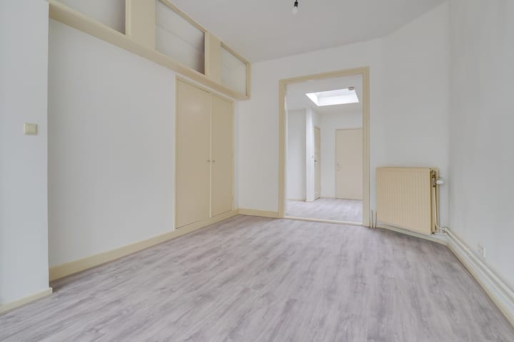 Foto 10 van Van der Helststraat 10