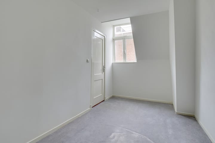 Foto 22 van Van der Helststraat 10