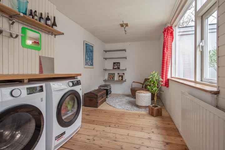 Photo 19 of Cornelis Trompstraat 2