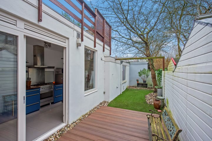 Photo 20 of Cornelis Trompstraat 2